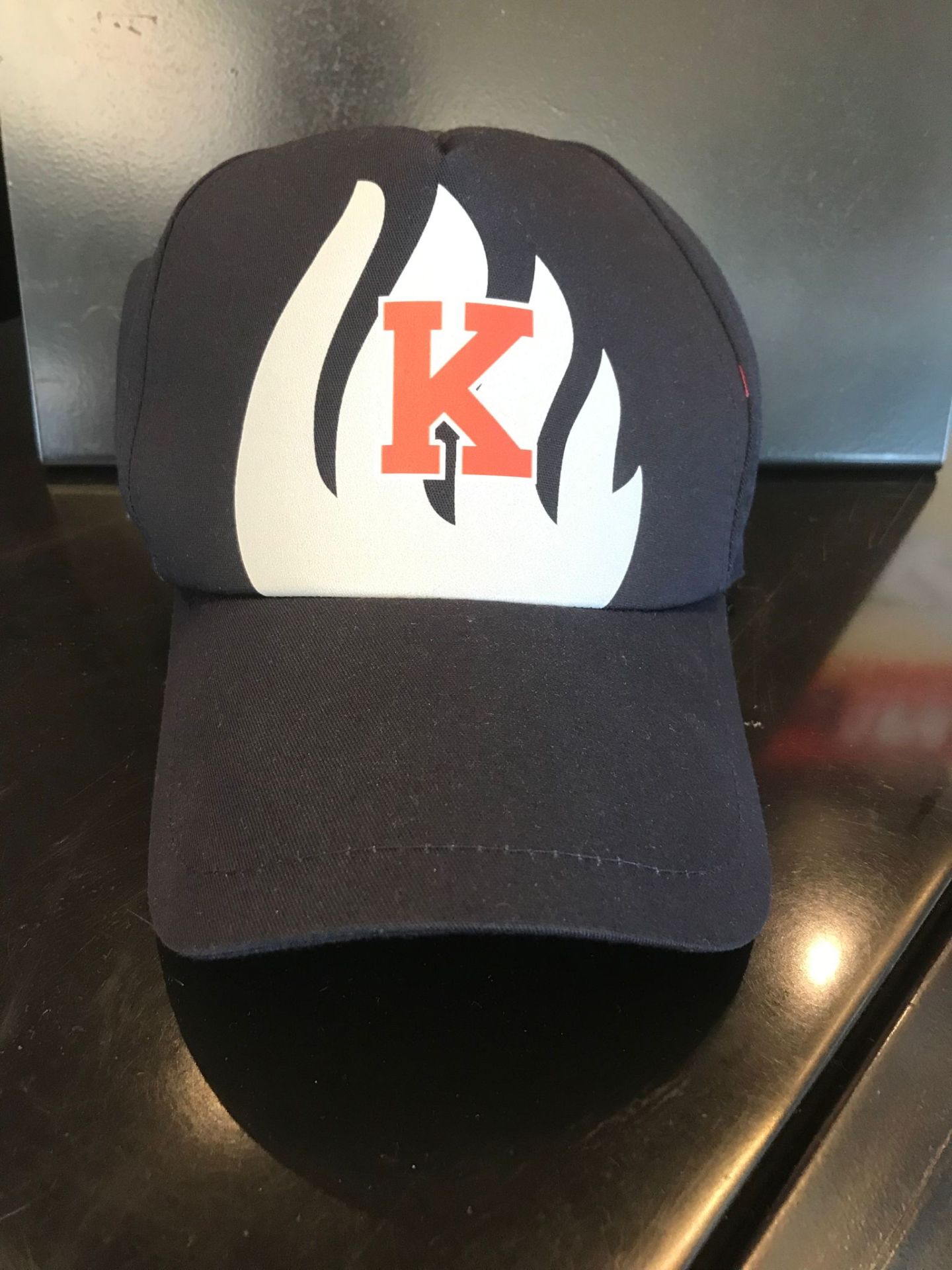 MEŞALE K LOGOLU LACİVERT ŞAPKA