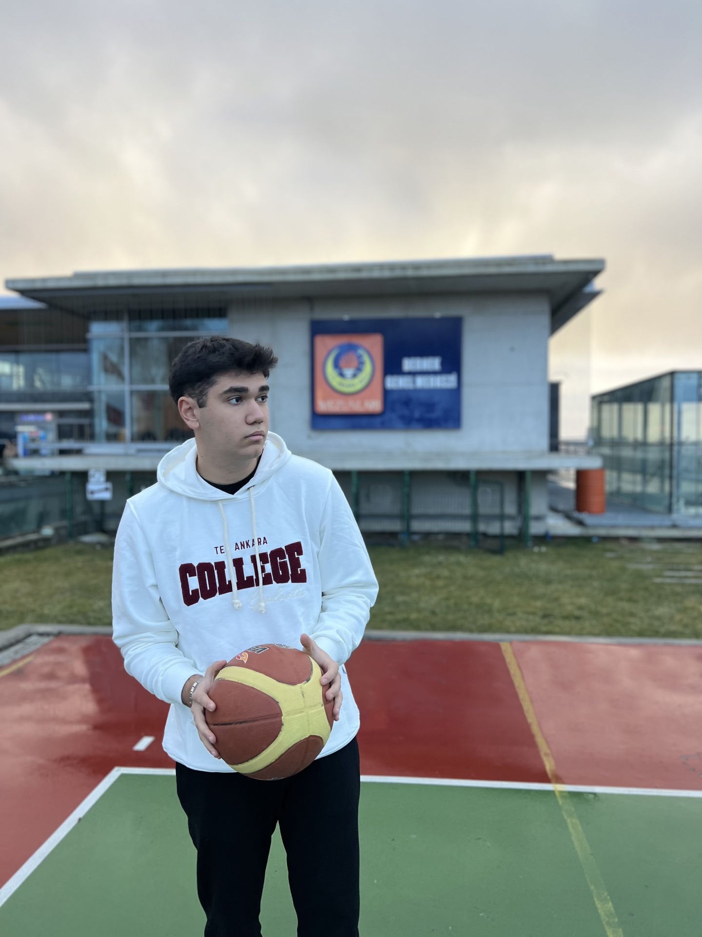 COLLEGE EKRU HOODIE